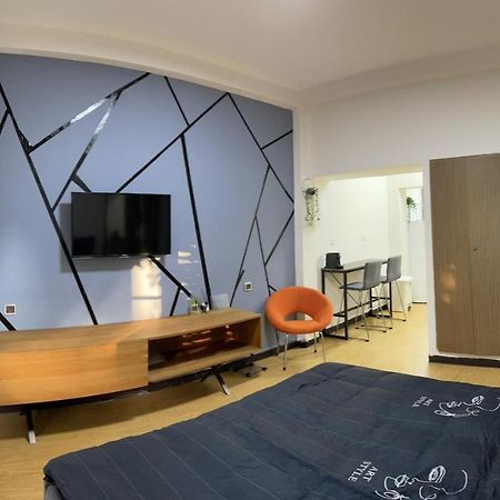 Bat Galim - Mirror Apartment By The Beach ハイファ エクステリア 写真
